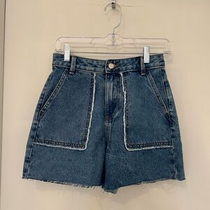 Zara denim shorts sz 2